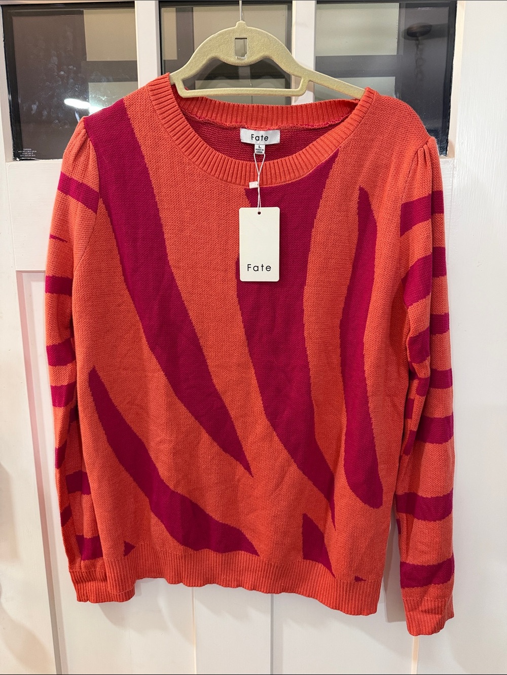 Fate Women's Orange and Magenta Abstract Crewneck Sweater